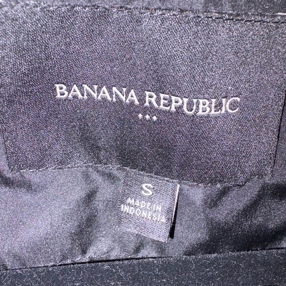 Banana Republic Men's Black Puffer Jacket - Picture 2 of 3